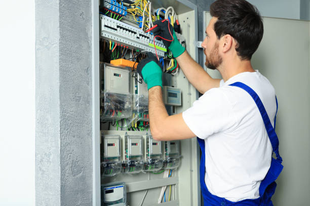 Best Circuit Breaker Repair  in Maysville, MO